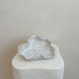 Sculpture #80 White Crackle/Natural Speckle On The Rocks Oyster Platter