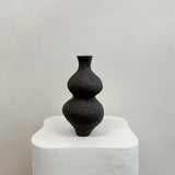 Black stone vessel